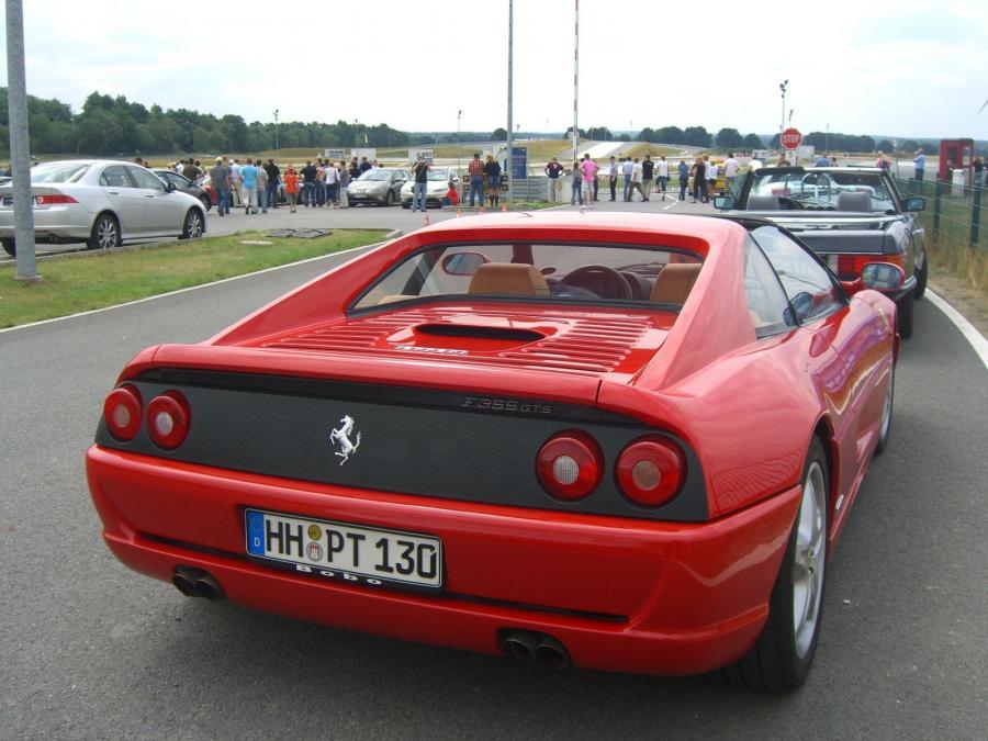  Ferrari F355 GTS 1994 года  (фото 26 из 38)